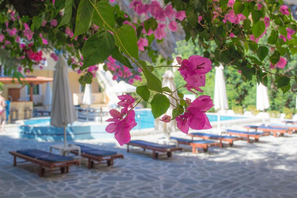 Kyra Panagia Hotel ภายนอก รูปภาพ